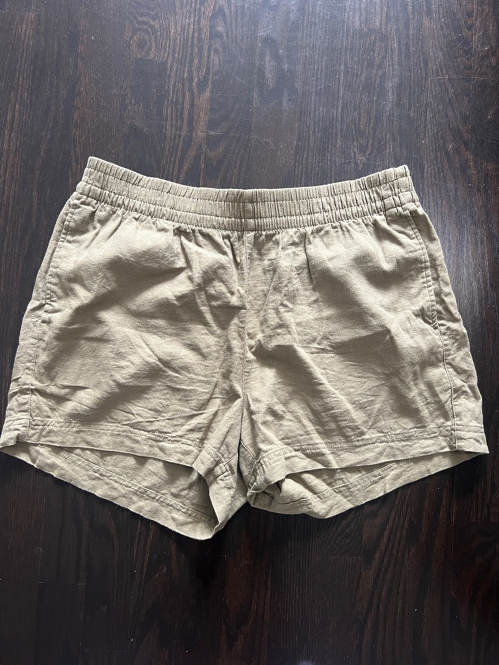 Old Navy comfort waistband Linen-Blend Shorts in olive green L
